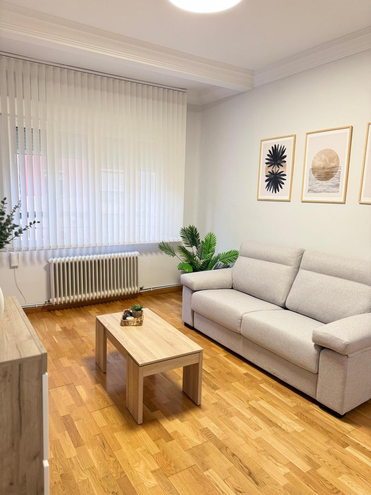 Rioja Centro Ayuntamiento By Apartamentos ログローニョ エクステリア 写真