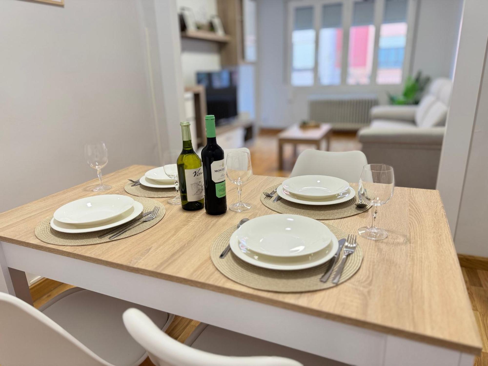 Rioja Centro Ayuntamiento By Apartamentos ログローニョ エクステリア 写真